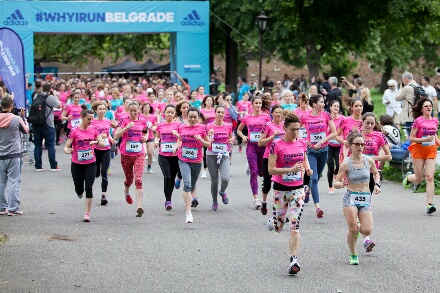 Više od 700 žena trčalo﻿ prvu Adidas žensku trku